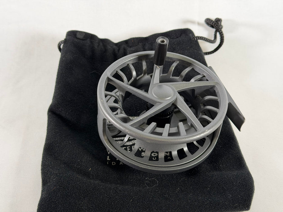 Lamson Liquid S -5+ Used Fly Reel